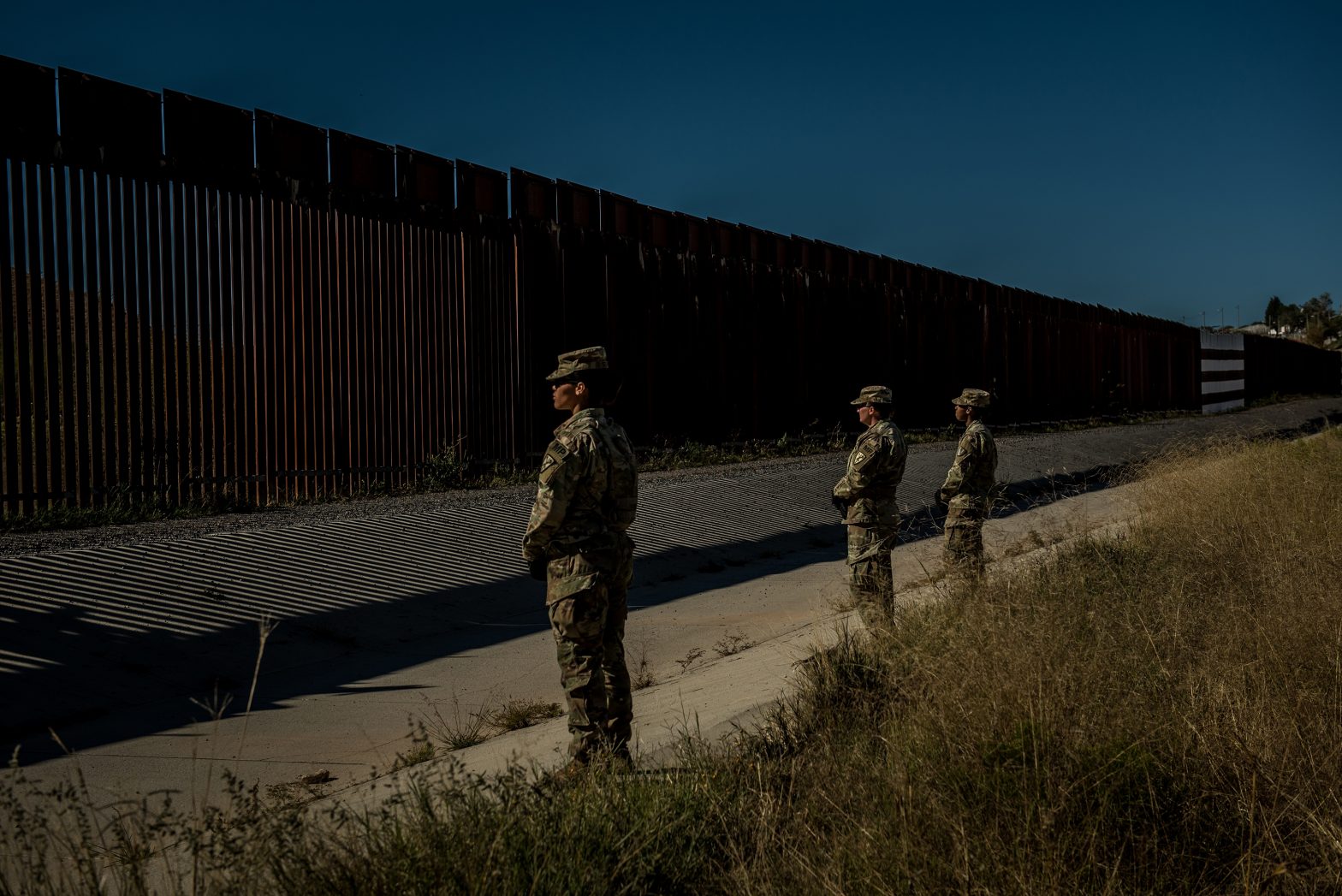 US Braces for Border Surge and Deploys Troops in Response to Escalating Situation