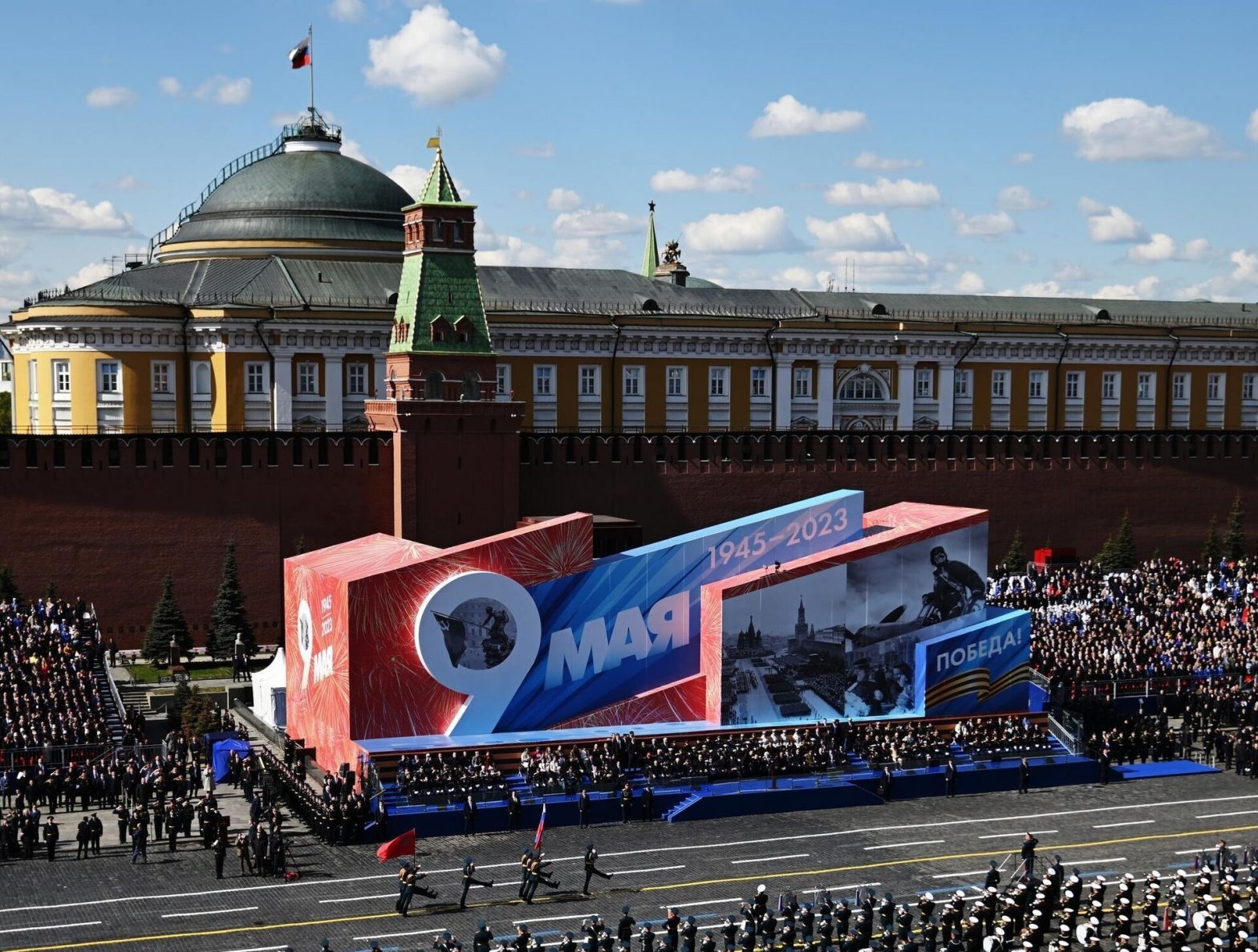 Russia’s V-Day Parade: No Flypast and Minimal Fanfare in Moscow